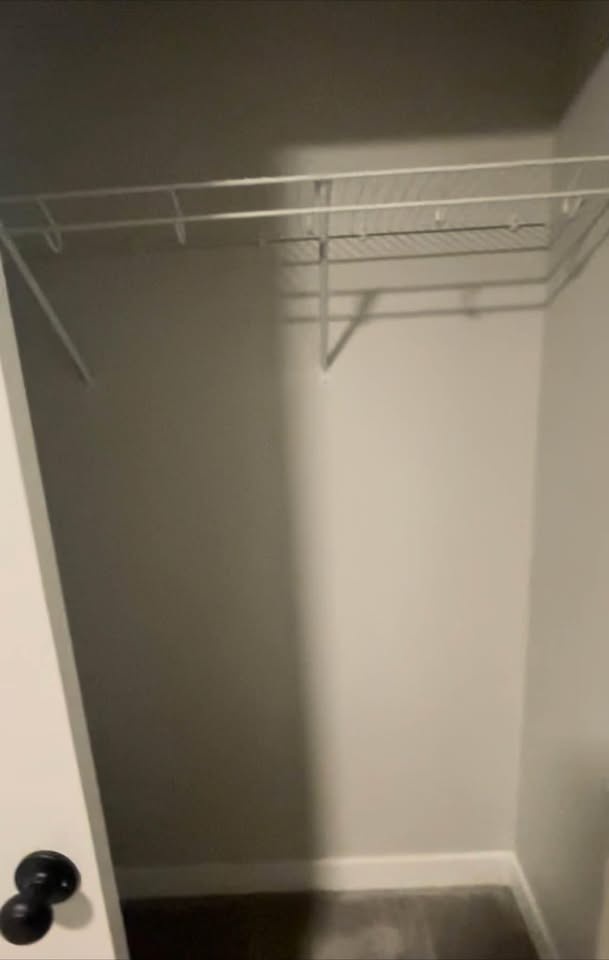 Private bedroom on upper floor - photo 2