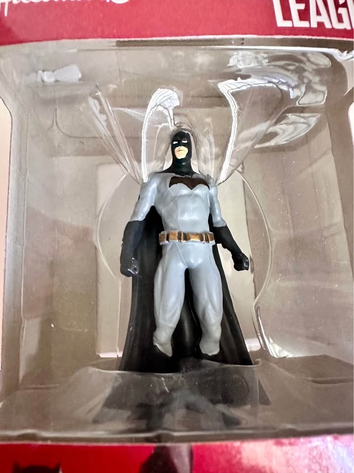 Hallmark Batman Christmas Ornament - photo 4
