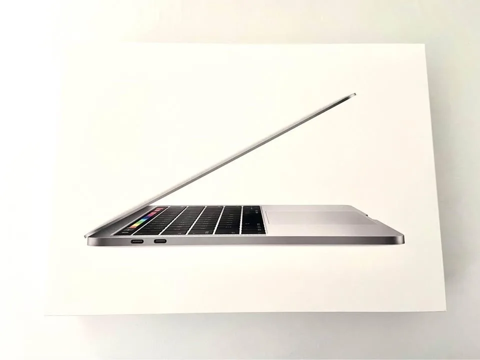 13-inch MacBook Pro - Silver (upgraded specs) image indicator(5)