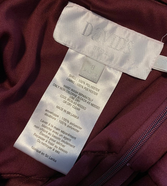 Stunning formal gown, burgundy, worn twice only - photo 3