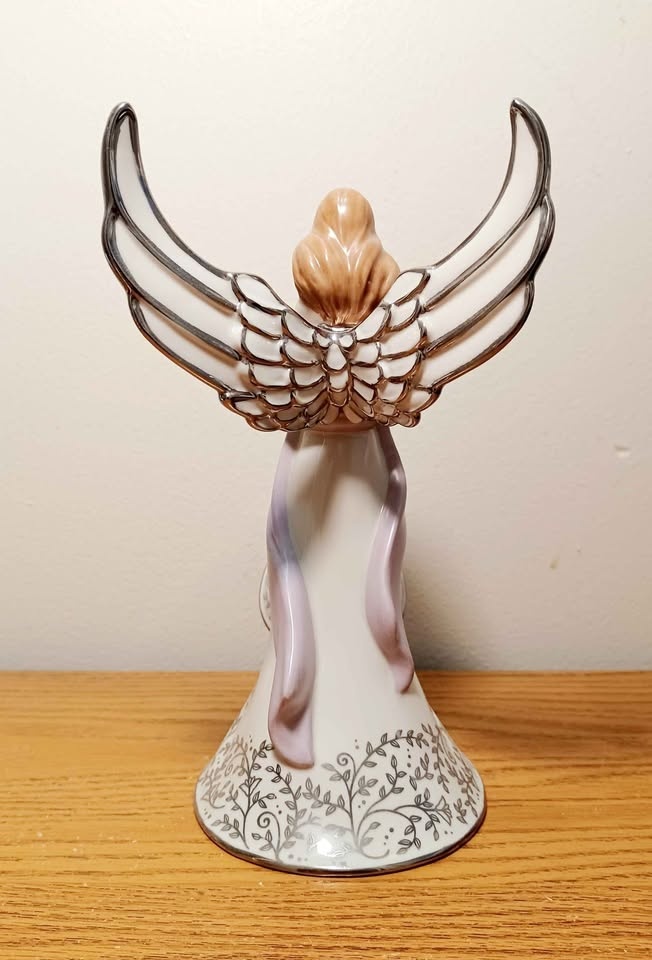 Vtg.Collectible Bradford Music Box Figurine - photo 3
