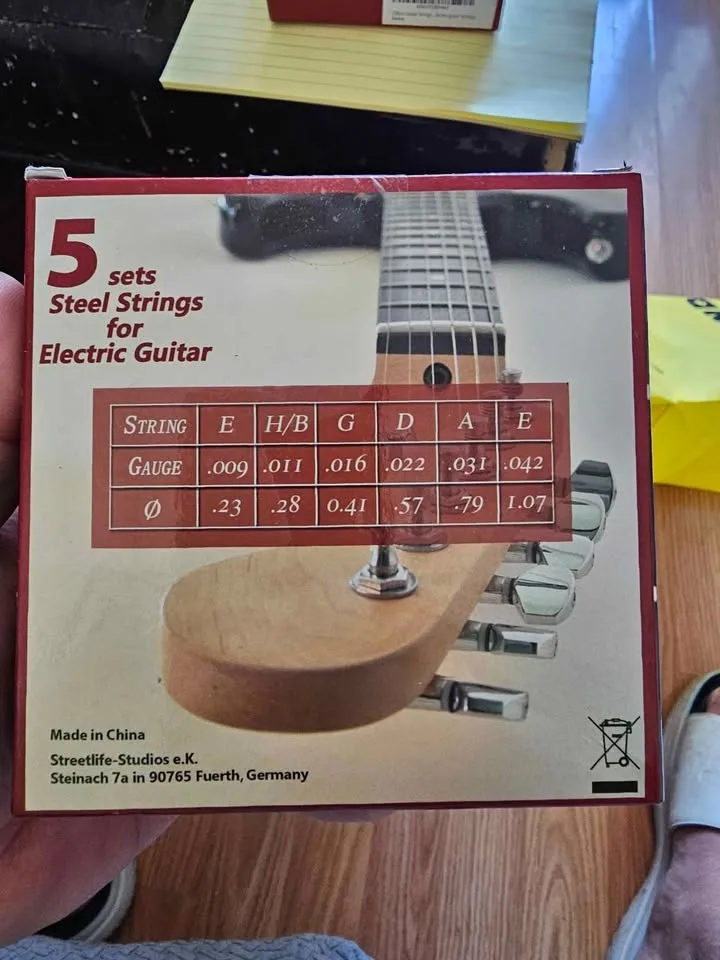 Electric guitar strings extra light 5 sets per package image indicator(2)