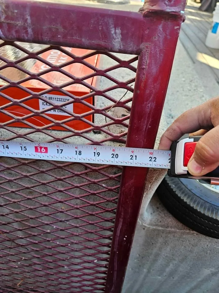 Airflow tailgate 48 1/2 x 22 image indicator(3)