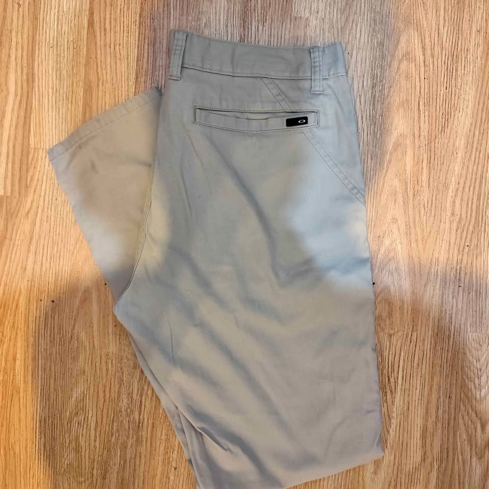 Oakley Pants 34 x 32