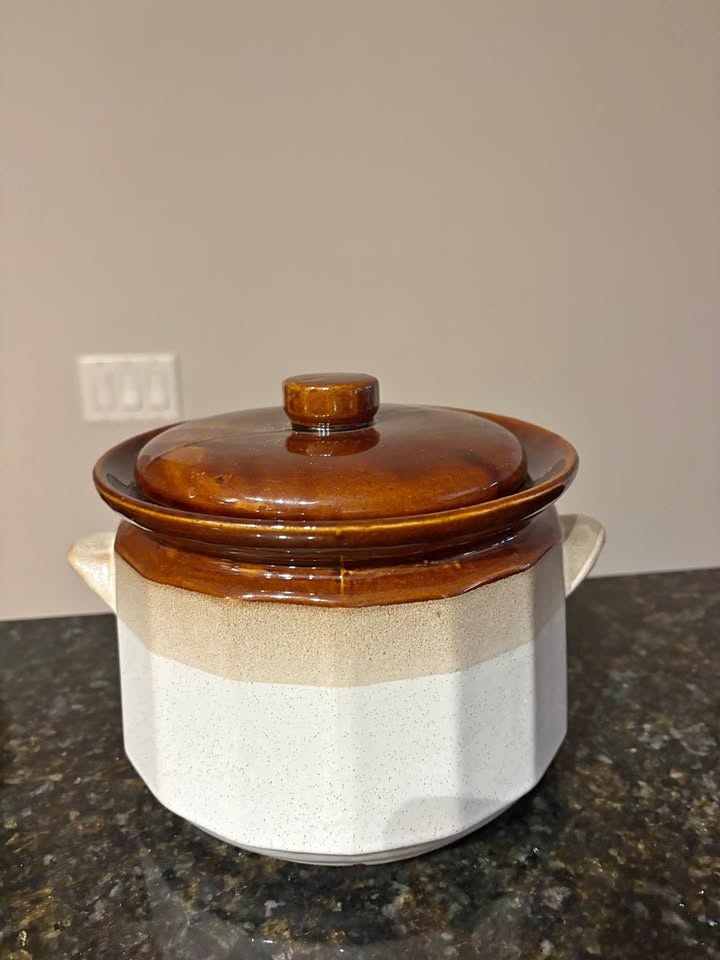 BRAND NEW ceramic crock pot