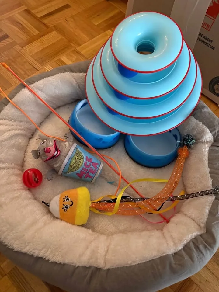 MOVING OUT SALE - READ BELOW image indicator(9)