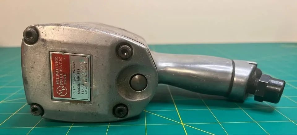 Milwaukee Pneumatic 1/2” Air Impact Wrench (Made in Japan) image indicator(2)