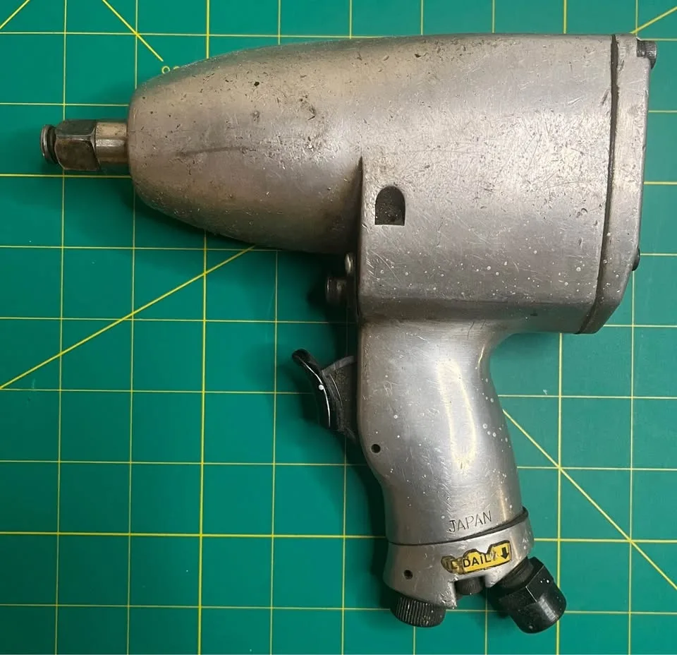 Milwaukee Pneumatic 1/2” Air Impact Wrench (Made in Japan) image indicator(4)