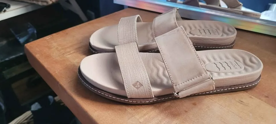 SPERRY PLUSHWAVE SANDLES image indicator(4)