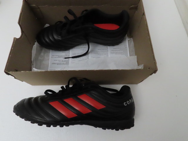 Adidas Copa 19.4 TFJ kids' soccer cleats (US Size 5.5)