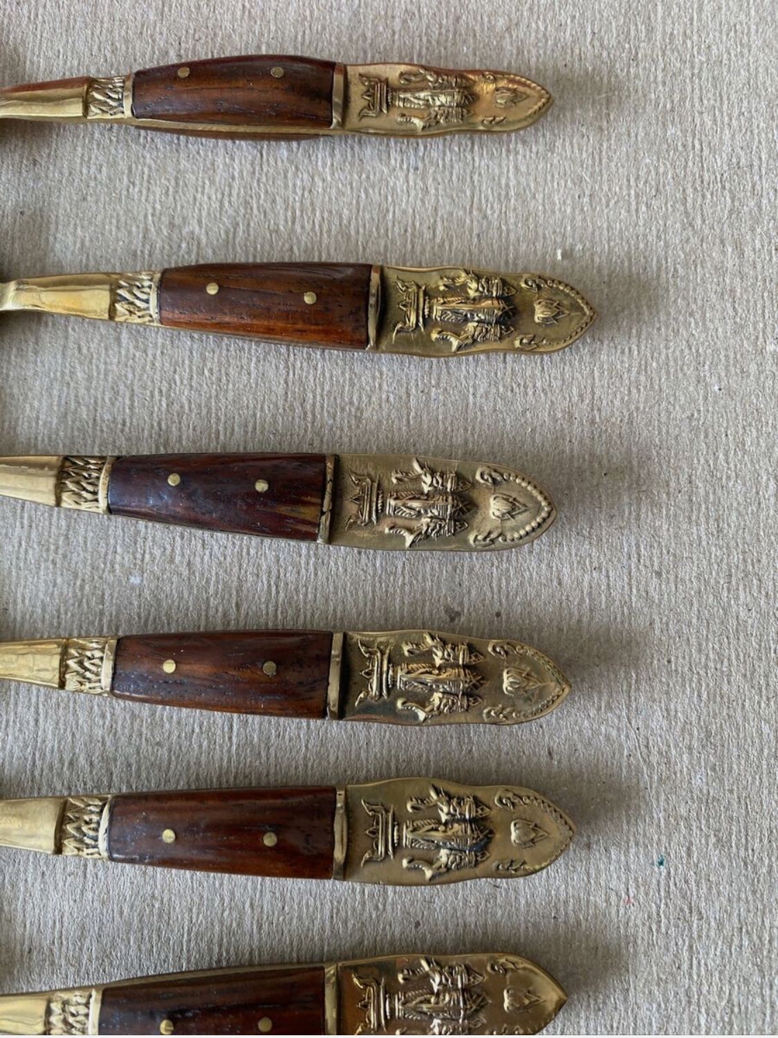 VINTAGE BRONZE MINI SPOONS SET OF 6 SPOONS WOODEN HANDLE MADE IN - photo 3