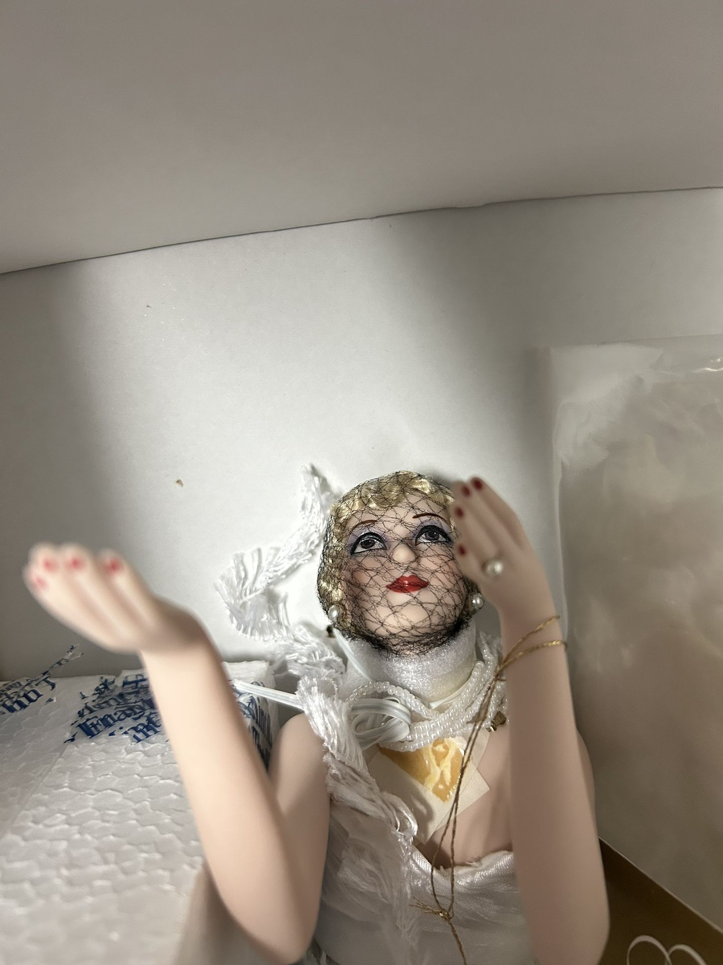 RARE FRANKLIN HEIRLOOM DOLL ENCHANTING1920'S-STYLE BLOWING BUBBL - photo 3