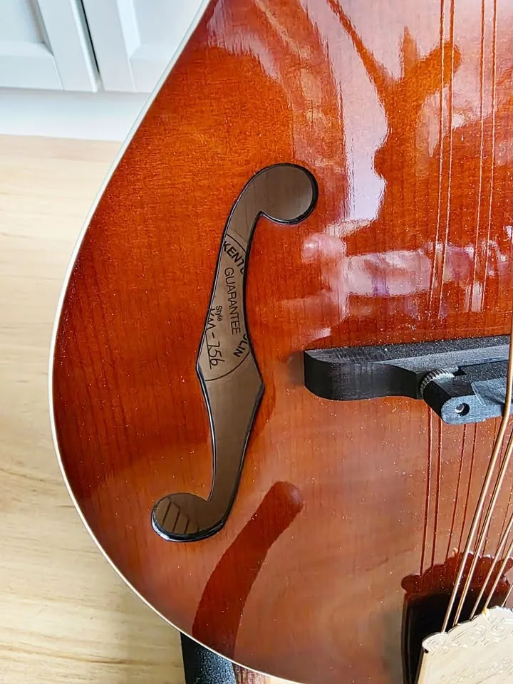 Kentucky KM-756 Mandolin - As New With Extras image indicator(3)