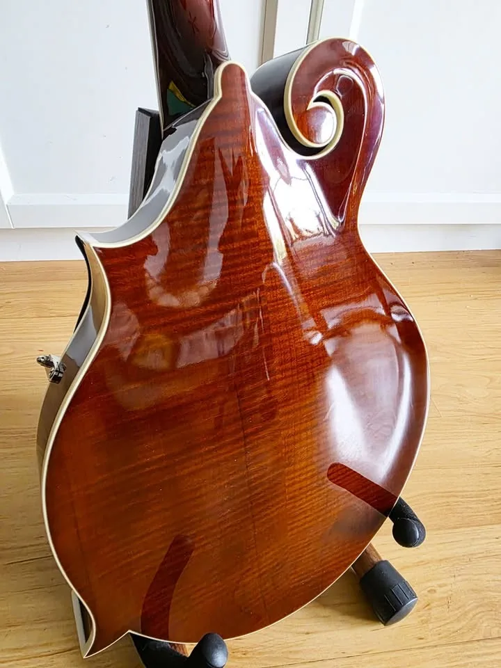 Kentucky KM-756 Mandolin - As New With Extras image indicator(7)