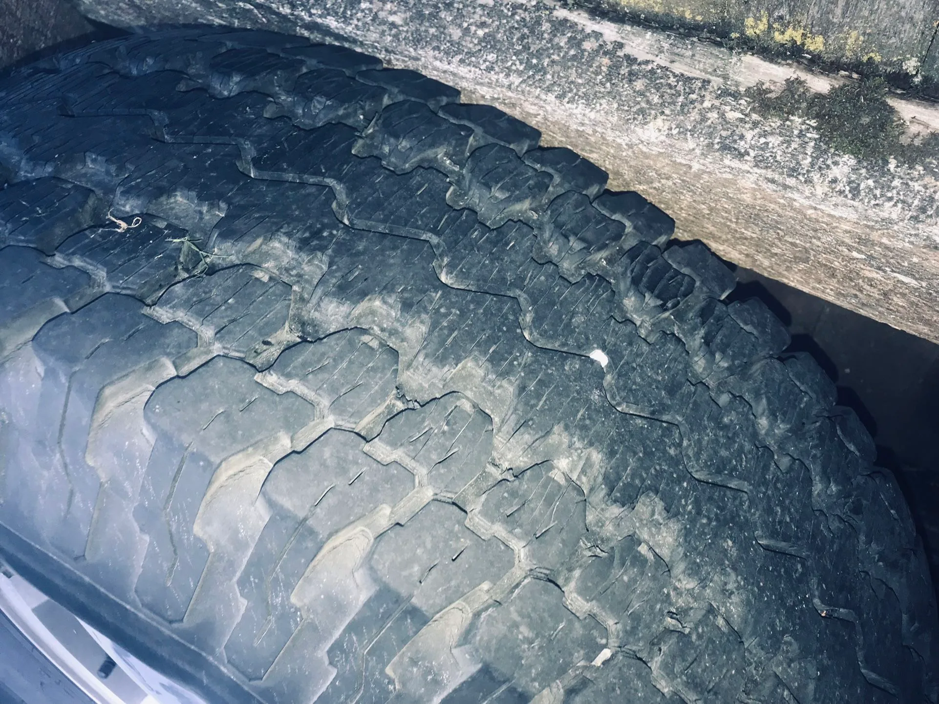 1996 GMC Yukon Wheels image indicator(6)