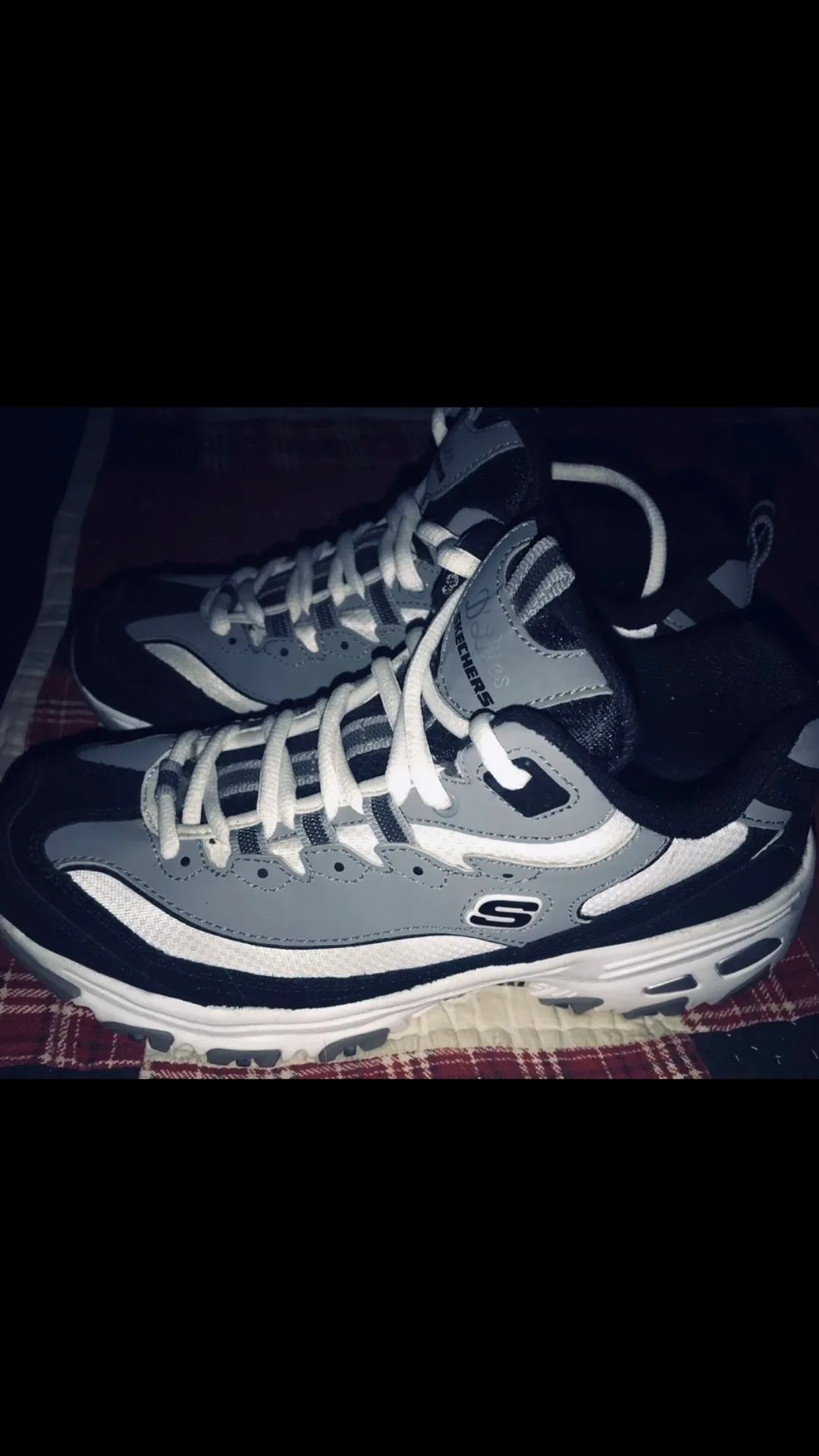 Skechers Women's D'Lites Memory Foam Lace-up Sneaker 7.5M image indicator(2)