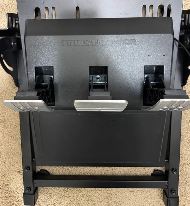 Thrustmaster Racing Wheel with Stand and Gran Turismo PS5 image indicator(5)