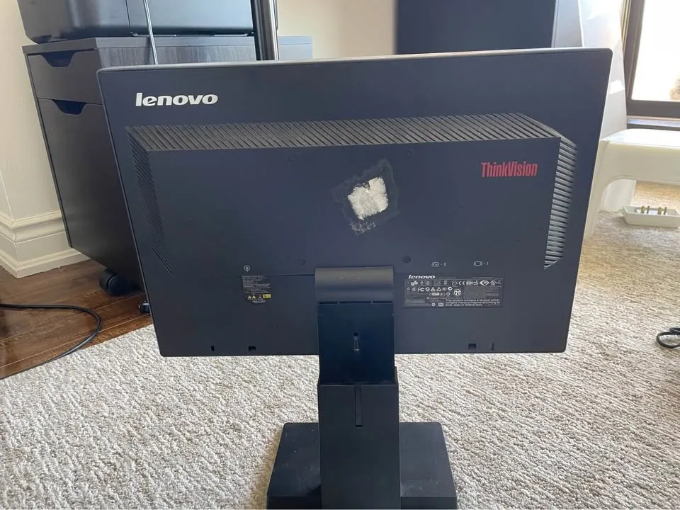 Lenovo ThinkVision Computer Monitor image indicator(2)