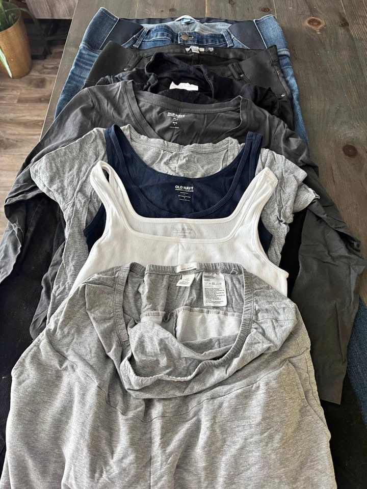 Maternity Clothes For Sale