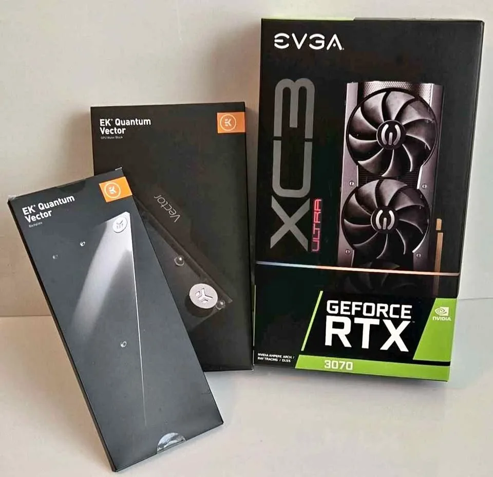 EVGA RTX 3070 XC3 Ultra + EK Water Block + Back Plate