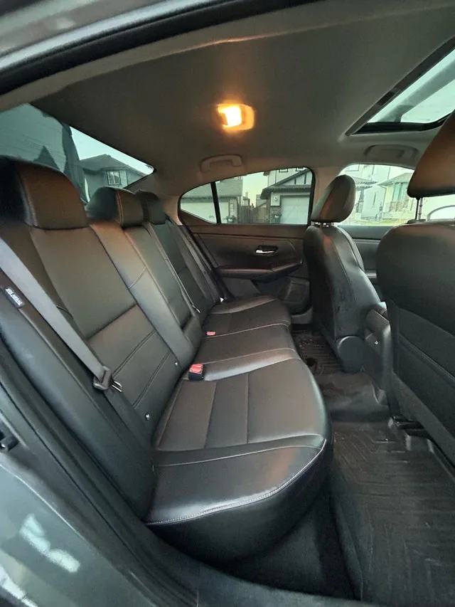 2023 Nissan Sentra SR Premium image indicator(6)