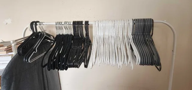 Hanger (plastic $3/15pcs, wooden with clamp $1/2pcs)