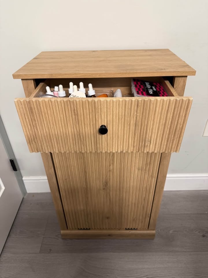 tilt out cabinet/ laundry hamper - photo 2