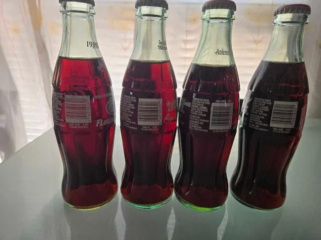 Coca-Cola Bottles image indicator(2)