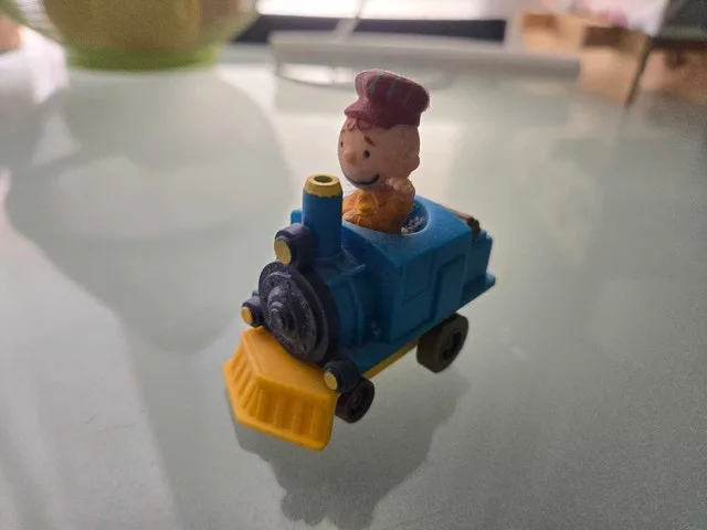 Peanuts Gang McDonald's Toys image indicator(4)