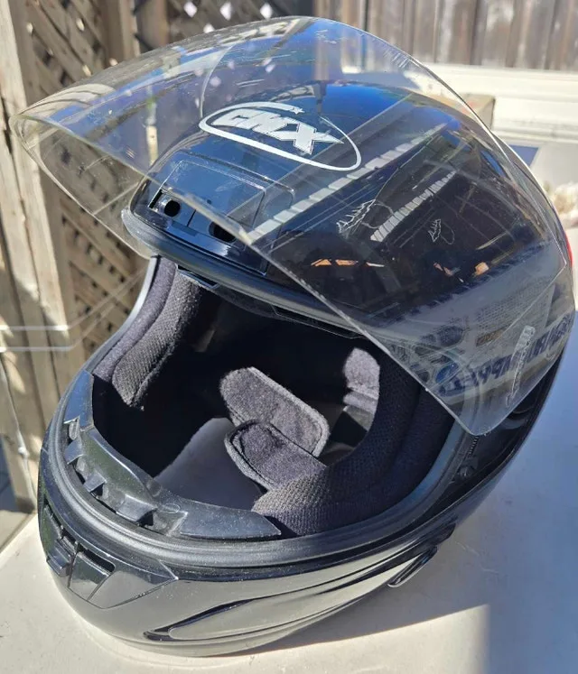 Icon Motorhead Jacket, Joe Rocket gloves and GZX helmet image indicator(6)