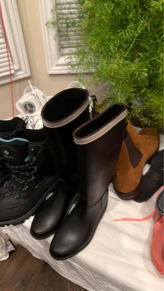 Home and kitchen items for sale! Message for prices! **VERIFIED image indicator(4)