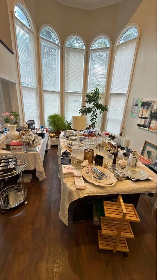 Super SALE! Everything must go! **verified seller* *Cash only!