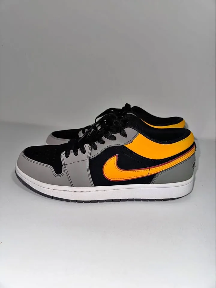 Air Jordan low SE black x orange