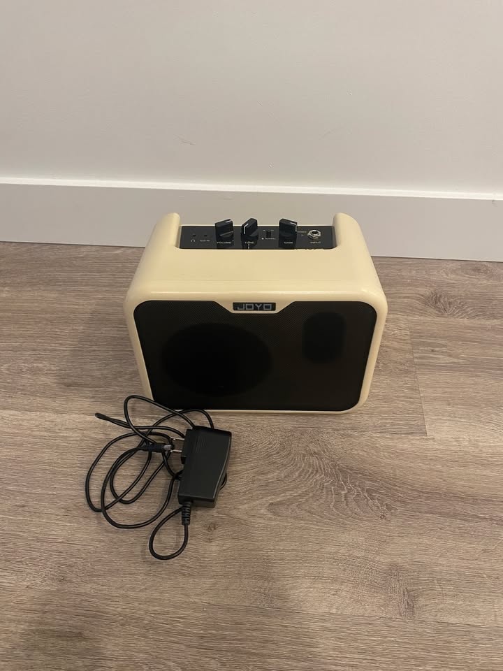 JOYO MA-10B Mini Bass Amp – Key Features - photo 2