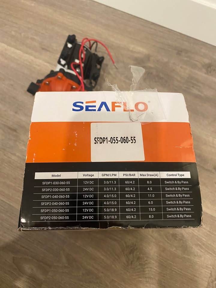 SEAFLO 12V 5.5GPM Water Pump | RV/Boat/Marine | Open Box - photo 3