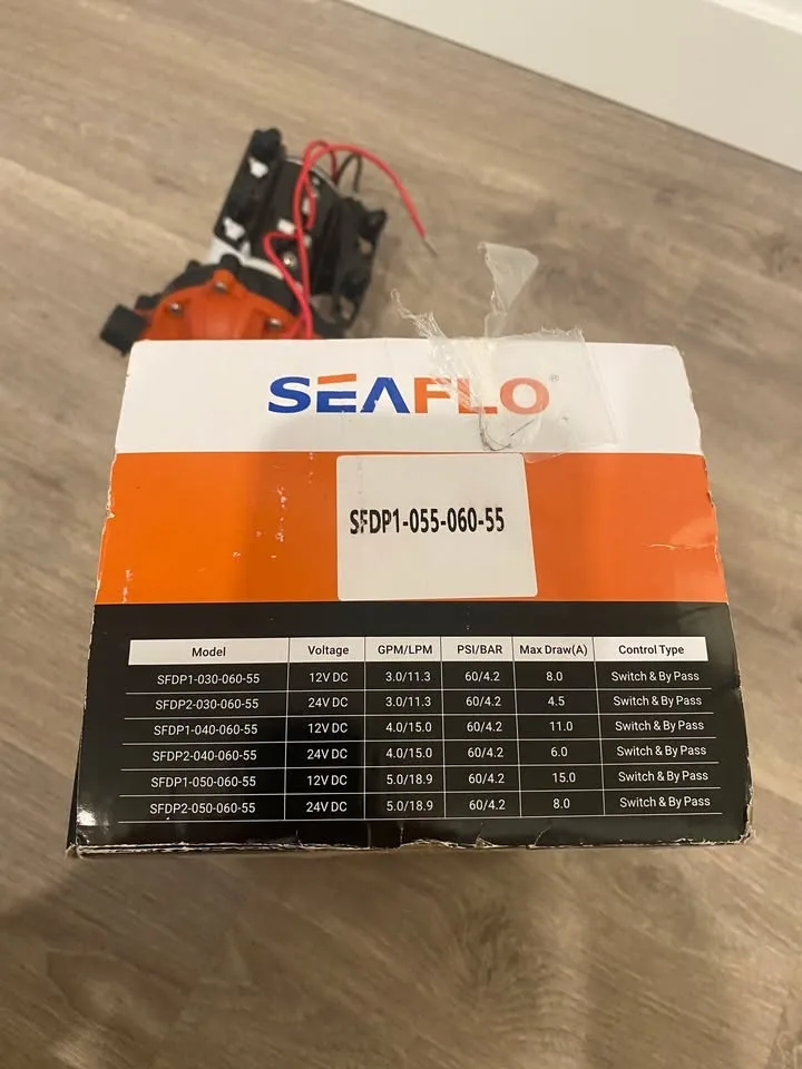 SEAFLO 12V 5.5GPM Water Pump | RV/Boat/Marine | Open Box image indicator(3)