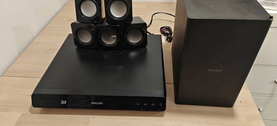 Philips 3D Blu-Ray Home Theater System - 5.1 Surround