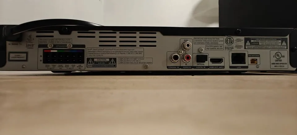 Philips 3D Blu-Ray Home Theater System - 5.1 Surround image indicator(2)