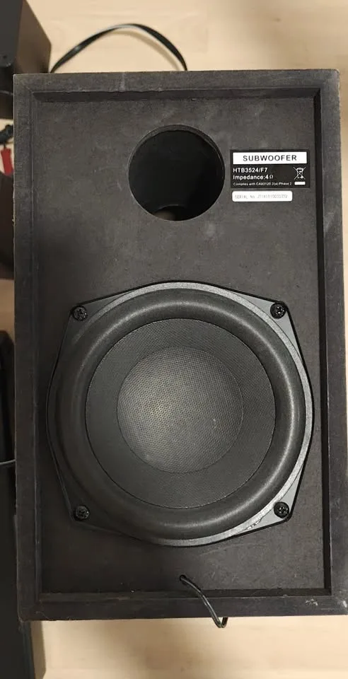 Philips 3D Blu-Ray Home Theater System - 5.1 Surround image indicator(4)