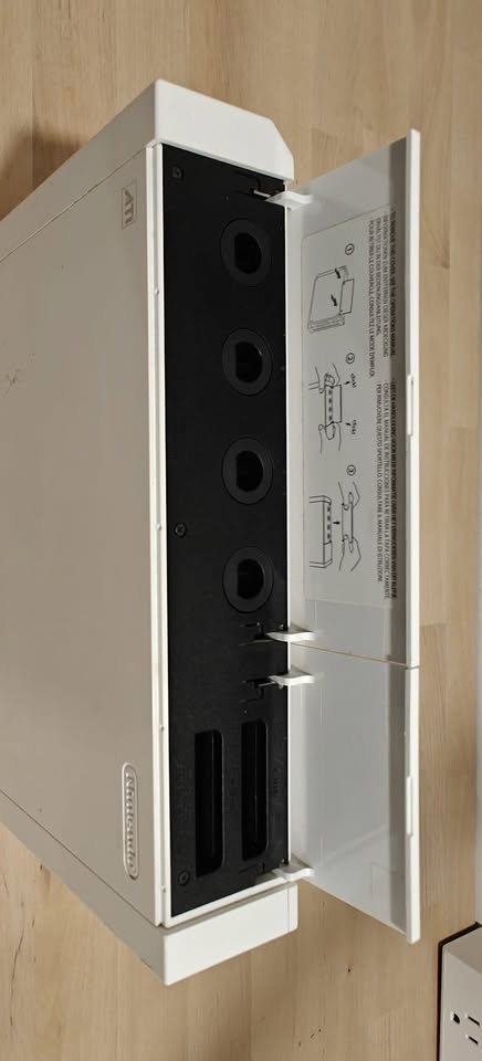 Nintendo Wii Console – Lightly Used – Works Great - photo 4