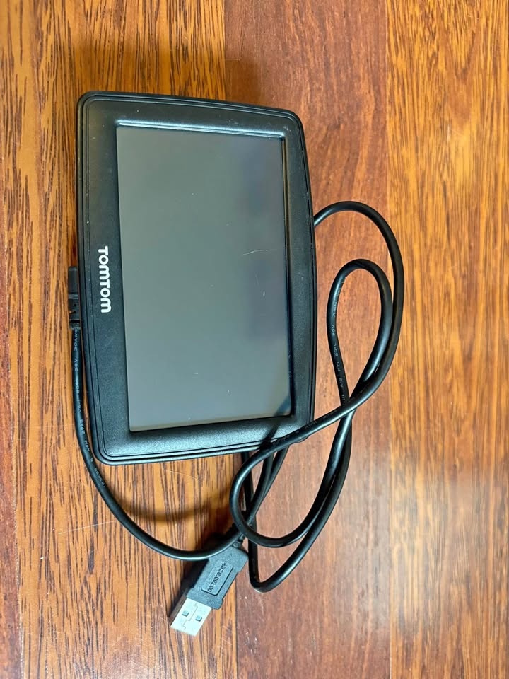 TomTom model 4ET03