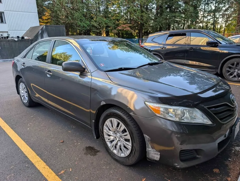 2010 Toyota Camry image indicator(7)