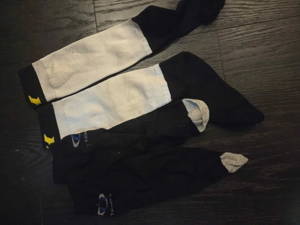 Full Hockey Equipment (sm-med) image indicator(8)