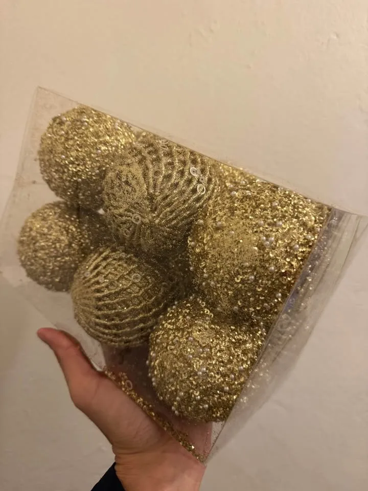 gold Christmas ornaments, 3.15" image indicator(6)