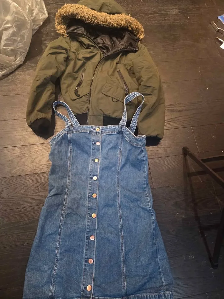 Winter Outerwear for Ladies image indicator(4)