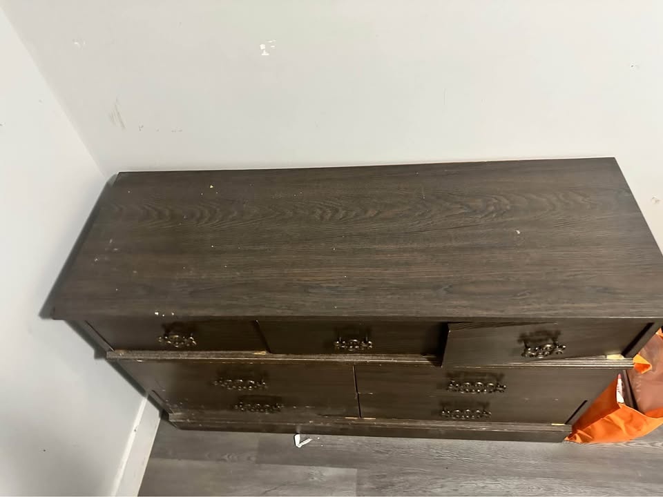 Wooden cupboard - photo 2
