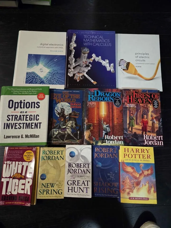 Moving Sale! image indicator(2)