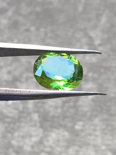 1.9 CTS Faceted Peridot, Beautiful Green Color - photo 3