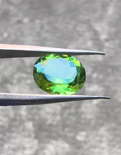 1.9 CTS Faceted Peridot, Beautiful Green Color image indicator(6)