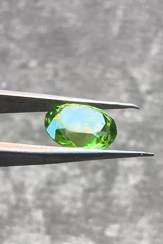 1.9 CTS Faceted Peridot, Beautiful Green Color image indicator(7)